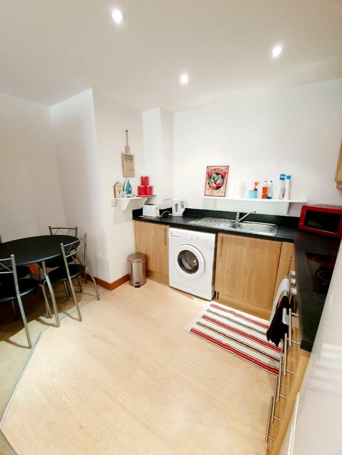 Southend Ground Floor Apartment With Parking Exterior foto